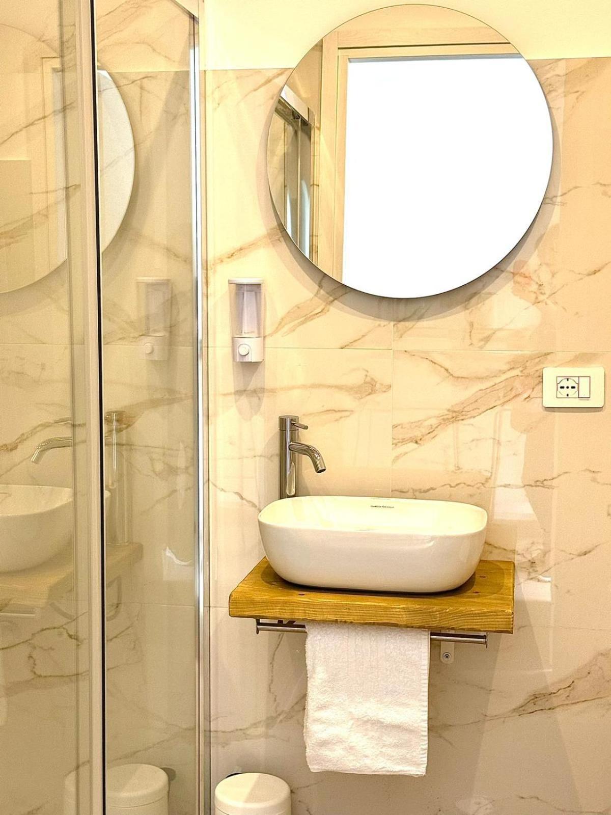 Domus Turno Hotel Rome Bagian luar foto